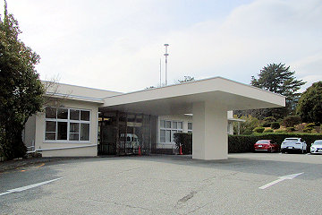 ���{�J���g���[��y��