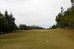 ｾﾝﾄﾊﾟｲﾝｽﾞ大山GC 13番ホール