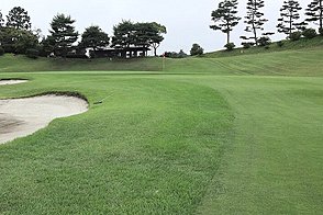 立川国際カントリー倶楽部  草花 HOLE13-3