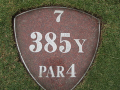 磯子カンツリークラブ 37 /