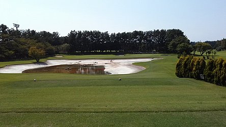 湘南シーサイドカントリー倶楽部 HOLE9-2