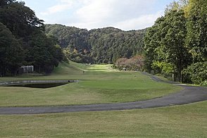 東名厚木カントリー倶楽部 HOLE16-1