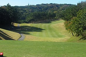 葉山国際カンツリー倶楽部 エメラルド HOLE16-1