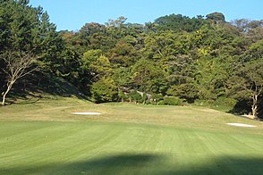 葉山国際カンツリー倶楽部 エメラルド HOLE1-2