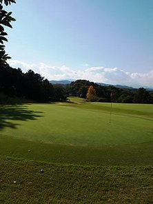 平塚富士見カントリークラブ HOLE8-1