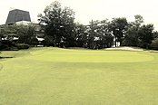 レイクウッドゴルフクラブ HOLE18　PAR5 527Y-5