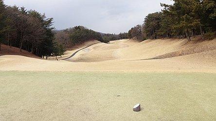 入間カントリー倶楽部 HOLE1-2