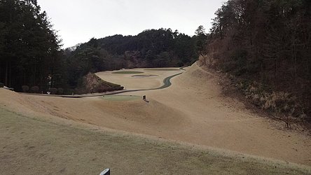 入間カントリー倶楽部 HOLE2-2