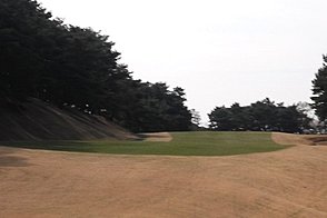 高根カントリー倶楽部 HOLE2-1