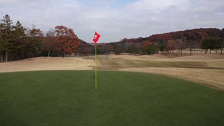 鳩山カントリークラブ HOLE15-2