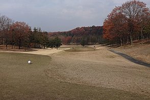 鳩山カントリークラブ HOLE16-2