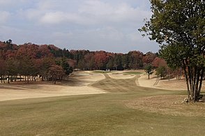 鳩山カントリークラブ HOLE16-3