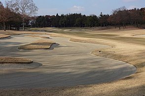 鳩山カントリークラブ HOLE4-2