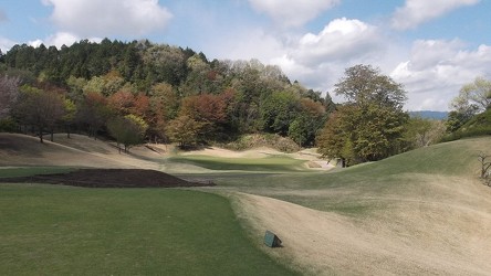 飯能くすの樹カントリー倶楽部 HOLE6-1