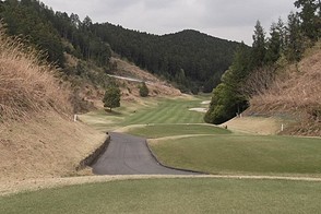 飯能くすの樹カントリー倶楽部 HOLE13-1