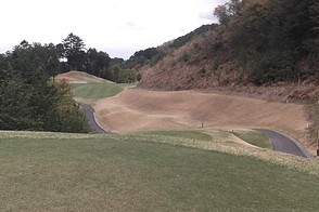 飯能くすの樹カントリー倶楽部 HOLE16-1