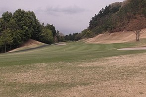 飯能くすの樹カントリー倶楽部 HOLE18-3