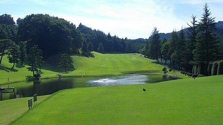 武蔵の杜カントリークラブ HOLE15-2