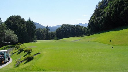 武蔵の杜カントリークラブ HOLE8-2