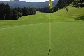 かさまフォレストゴルフクラブ HOLE15-3