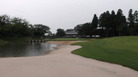 鹿島の杜カントリー倶楽部 HOLE18-2