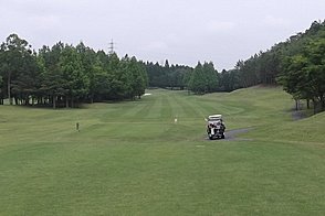 静ヒルズカントリークラブ HOLE13-1