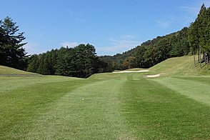 関越ゴルフ倶楽部中山コース HOLE2-2