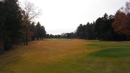 石岡ゴルフ倶楽部 HOLE1-1