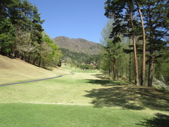 春日居ゴルフ倶楽部 8 /