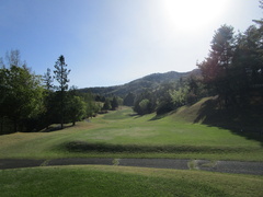 春日居ゴルフ倶楽部 32 /