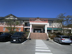 春日居ゴルフ倶楽部 1 /