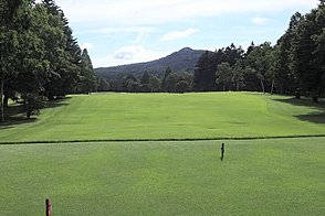 軽井沢ゴルフ倶楽部 HOLE1-1