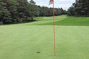 軽井沢ゴルフ倶楽部 HOLE15-3