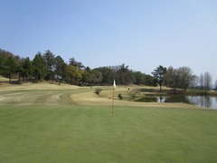 奈良国際ゴルフ倶楽部 52 /