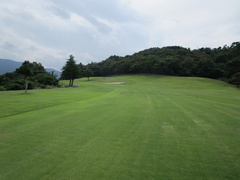 松山国際ゴルフ倶楽部 33 /