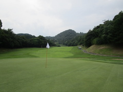 松山国際ゴルフ倶楽部 53 /