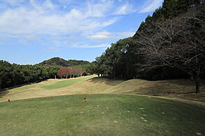 ザ・クイーンズヒルゴルフクラブ NO3 ホール-2