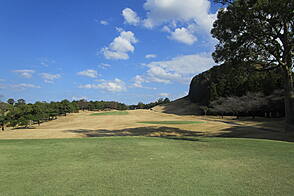 ザ・クイーンズヒルゴルフクラブ NO 9ホール-2