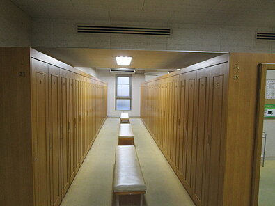 青島ゴルフ倶楽部 ロッカー-2