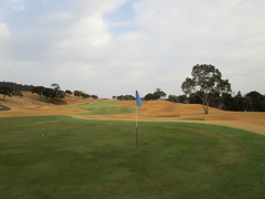 青島ゴルフ倶楽部 4 /