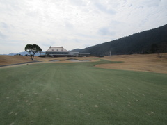 青島ゴルフ倶楽部 52 /