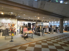 青島ゴルフ倶楽部 4 /