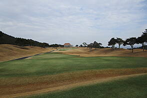 青島ゴルフ倶楽部 NO9 ホール-2