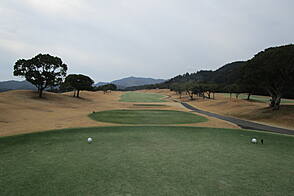 青島ゴルフ倶楽部 NO10 ホール-2