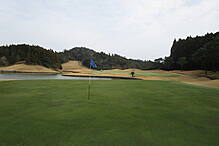 青島ゴルフ倶楽部 NO12 ホール-4