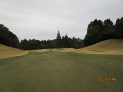 鹿児島高牧カントリークラブ 27 /